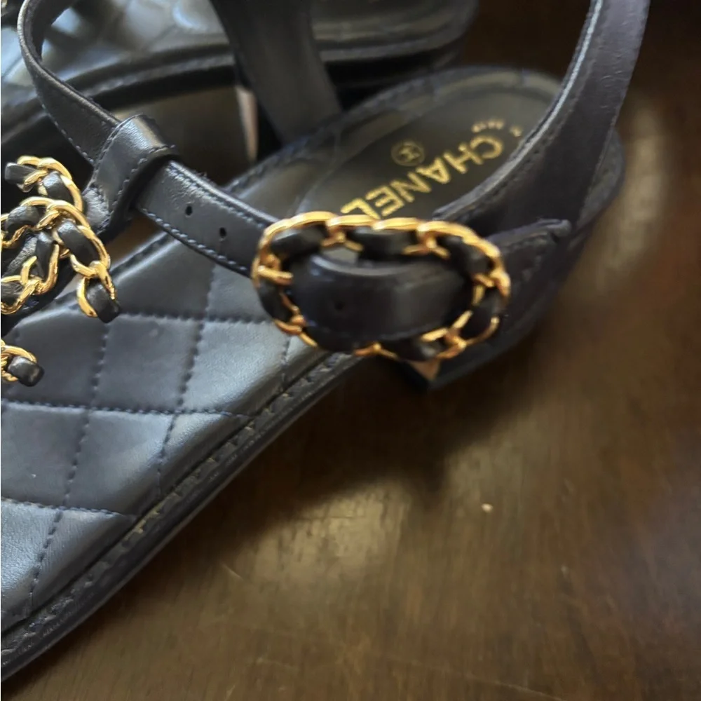 RARE BLUE ❤️CHANEL LOGO Sandals GOLD Chain Accent